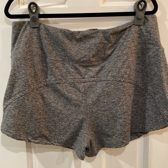 FEAT blanket blend move shorts - XL EUC - Picture 2 of 11